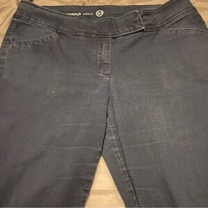 W62 Women's Blue Cropped Jeans